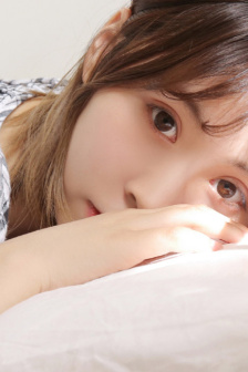《年轻的女教师》hd9在线观看